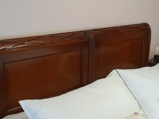 Cabecero de madera de cerezo