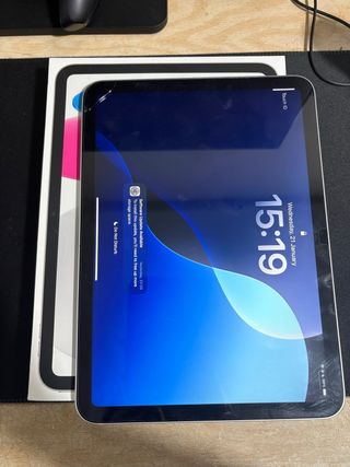 iPad 10 generation 64GB Plata