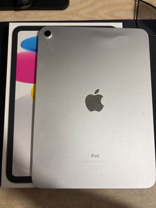 iPad 10 generation 64GB Plata