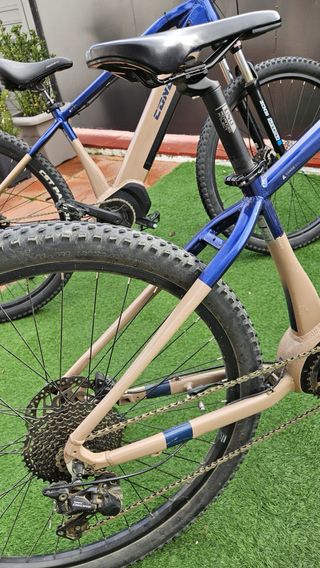 2 bicicletas eléctricas Borneo Conor talla MD