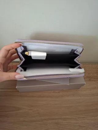 Portafoglio Trussardi viola con zip e logo