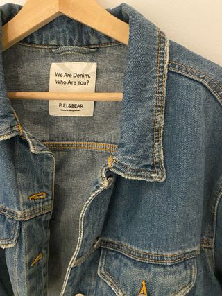 Cazadora tejana corta Pull&Bear Talla L