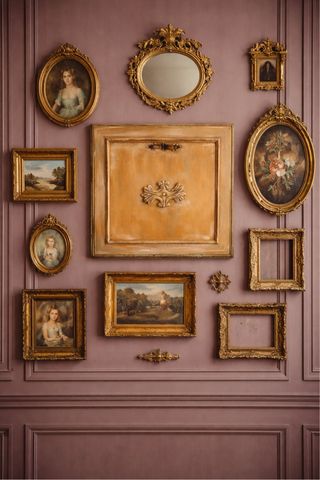 Coqueta puerta antigua restaurada