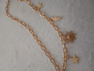 Pacchetto accessori: diadema, collane, cinture