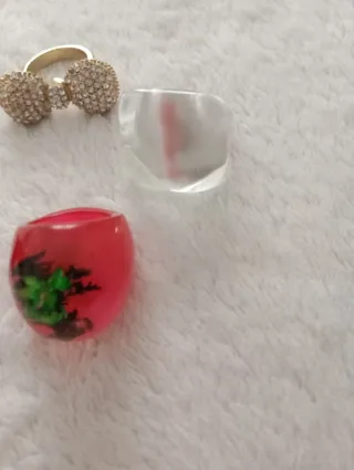 Pacchetto accessori: diadema, collane, cinture