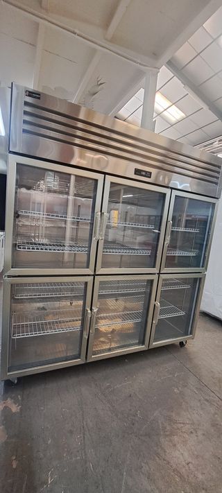 Armario Expositor 6 Puertas Cristal