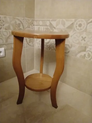 Mesa de apoio em madeira