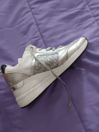Zapatillas Michael Kors Mujer Plata y Blanco