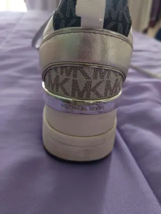 Zapatillas Michael Kors Mujer Plata y Blanco