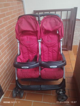 Passeggino gemellare PegPerego Aria rosso