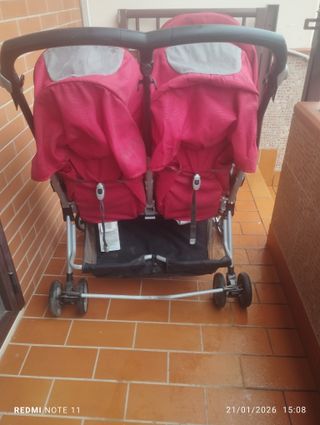 Passeggino gemellare PegPerego Aria rosso