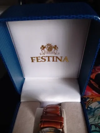 Reloj Festina Dorado y Marrón