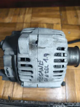 Varios recambios de Megane 1.9 diesel