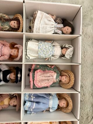 Lotto 14 Bambole Vintage in Porcellana e Ceramica