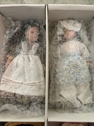 Lotto 14 Bambole Vintage in Porcellana e Ceramica