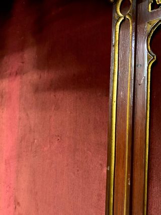 Gran capilla para virgen o santo