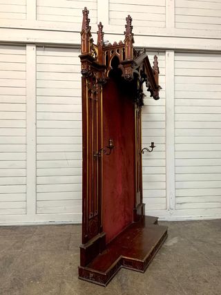 Gran capilla para virgen o santo