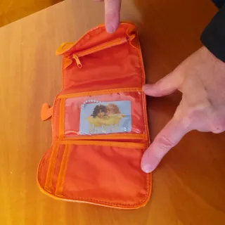 Portafogli Fiorucci  vintage arancione con cuore