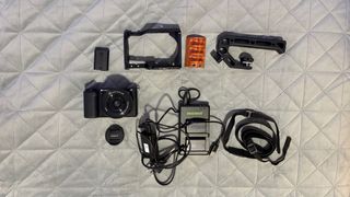 Sony ZV-E10 + Lente 16-50mm + Jaula