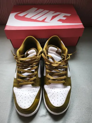 Zapatillas Nike Dunk Verde Oliva y Blanco