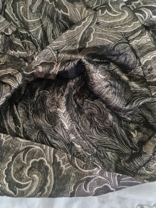 Seda Salvaje L/XL Negra y Dorada