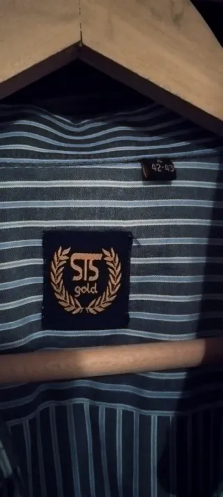 Camisa de rayas azul y blanca para hombre