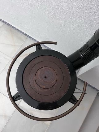 Estufa de leña antigua marca Hergóm