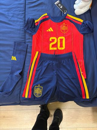 Equipación España Niño Pedri 20 Adidas 140cm