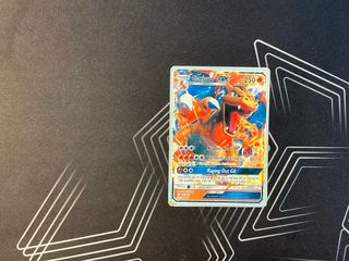 Charizard GX Carta Pokémon