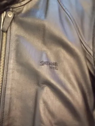 Chaqueta de cuero Schott Negra