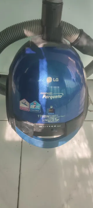 Aspiradora De Bolsa LG 1700W
