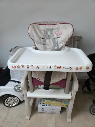 Trona de bebé con cojín estampado