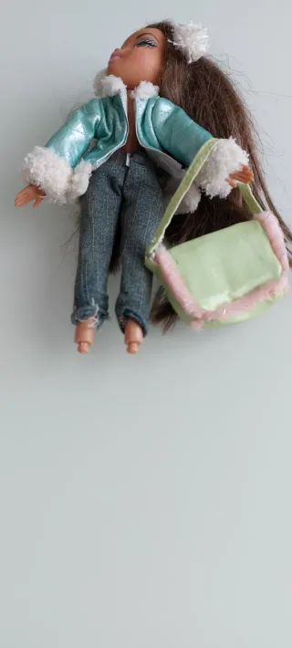 Bambola Bratz con accessori