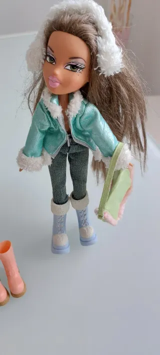 Bambola Bratz con accessori