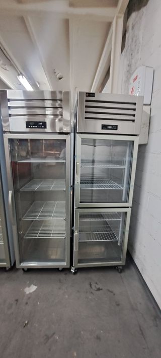 Armario Expositor Puerta Partida Cristal Nuevo