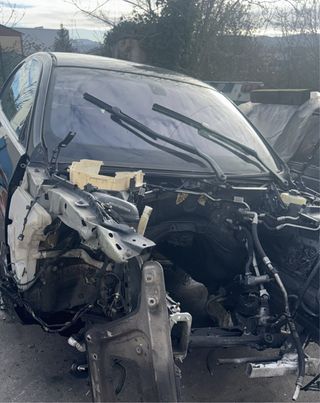 Carrocería BMW E92  335d biturbo con golpe