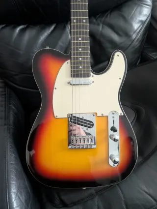Réplica American Telecaster Sunburst