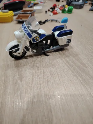 Moto y moto de agua policía Playmobil