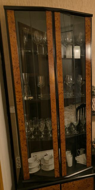 Vitrina Vintage Raíz Madera y Cristal