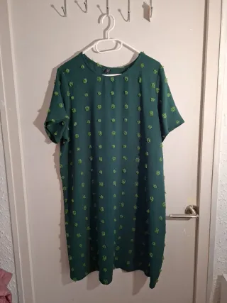Vestido verde con textura