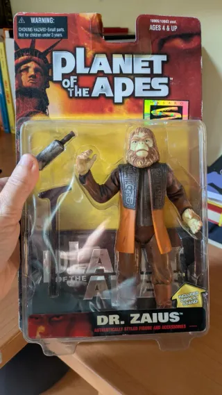 Figura Dr. Zaius Hasbro Planeta de los Simios 1999