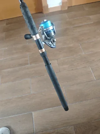 Caña de pescar con carrete GUN 7400