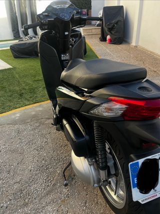 Honda SH 300i Scooter