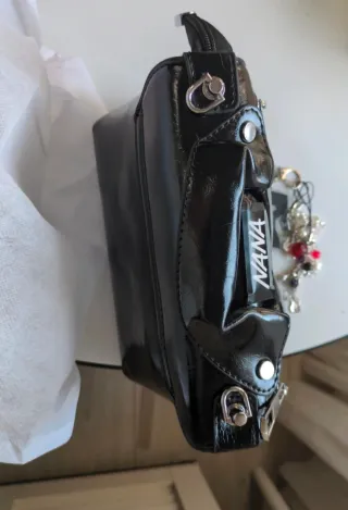 Borsa a tracolla stile chiodo Nana