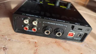 Novation AudioHUB 2x4