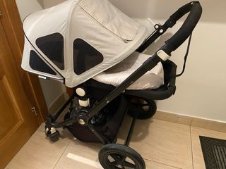 Silla Bugaboo con dos capotas.
