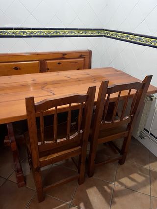 Urge vender - Mesa y rinconera de madera