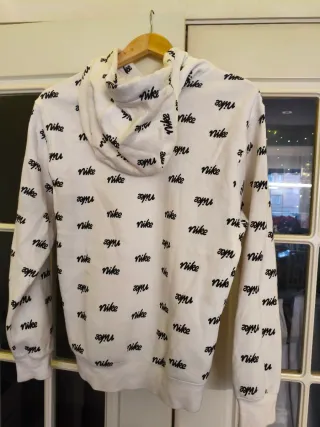 Sudadera con capucha Nike Talla S Negra y Blanca