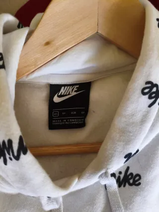 Sudadera con capucha Nike Talla S Negra y Blanca