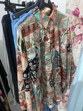 Lotto di abbigliamento per chiusura negozio